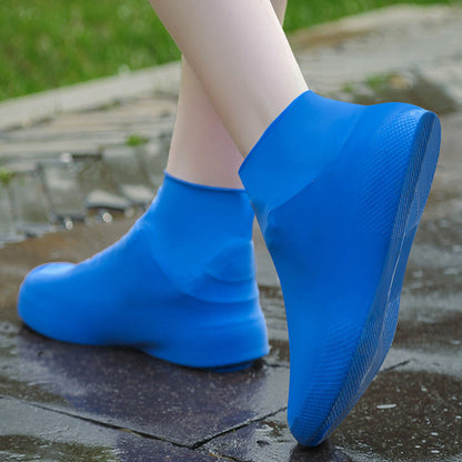 📢📢50% OFF !! ⏰ Waterproof Rain Shoe Cover – Non-slip sole & easy on/off – Reusable, perfect for wet weather or muddy walks – fits most shoes, keeps feet dry 🌧️
